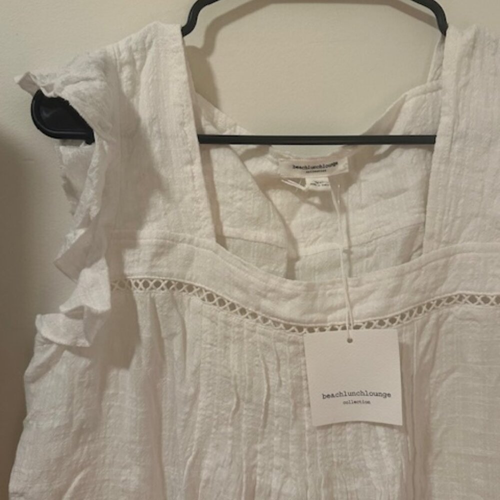 Beachy White Lounge Top Size M